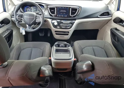 2020 Chrysler Pacifica Touring z USA, uszkodzony, nr VIN 2C4RC1FG3LR124248